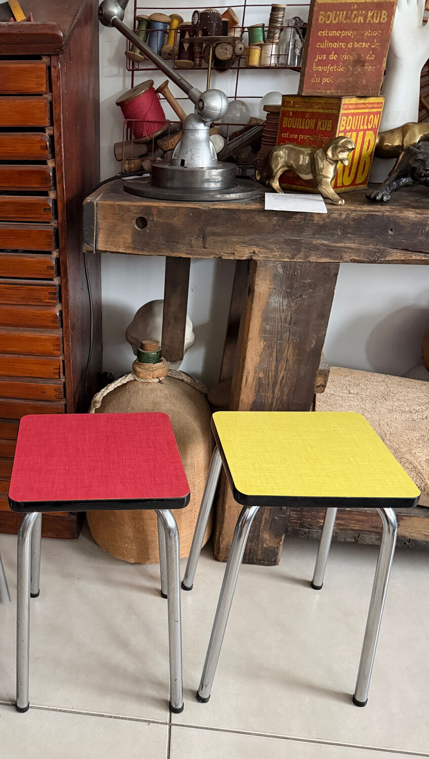 Lot de 2 tabourets Formica vintage