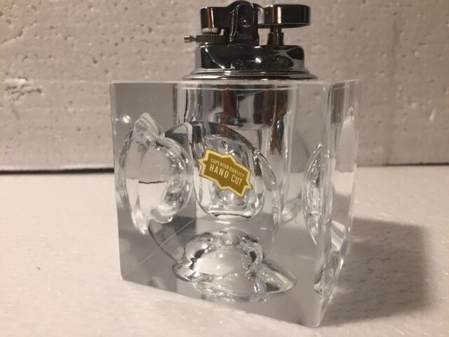 Crystal crystal cube table lighter