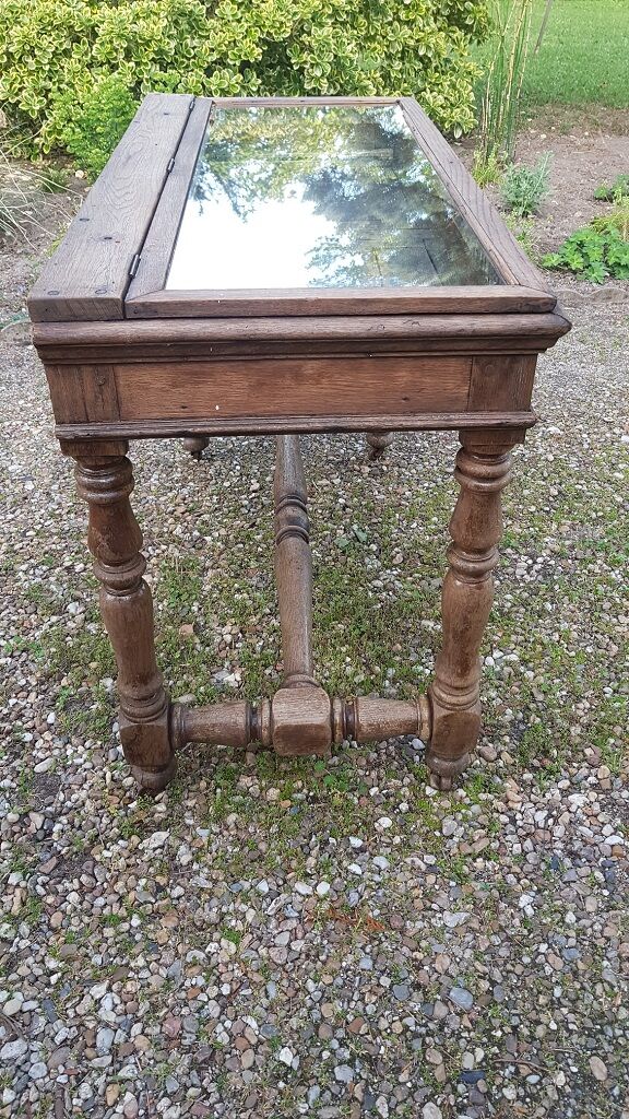 Former haberdashery showcase