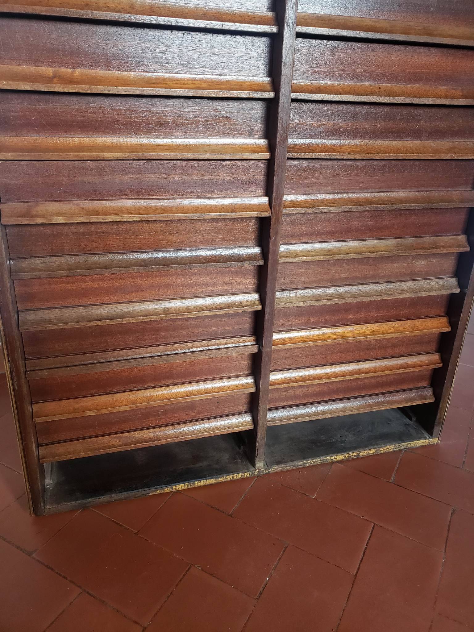 Trade furniture / haberdashery