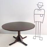 Table à manger ronde vintage en noyer noirci modèle 522 de G. Frattini pour Bernini
