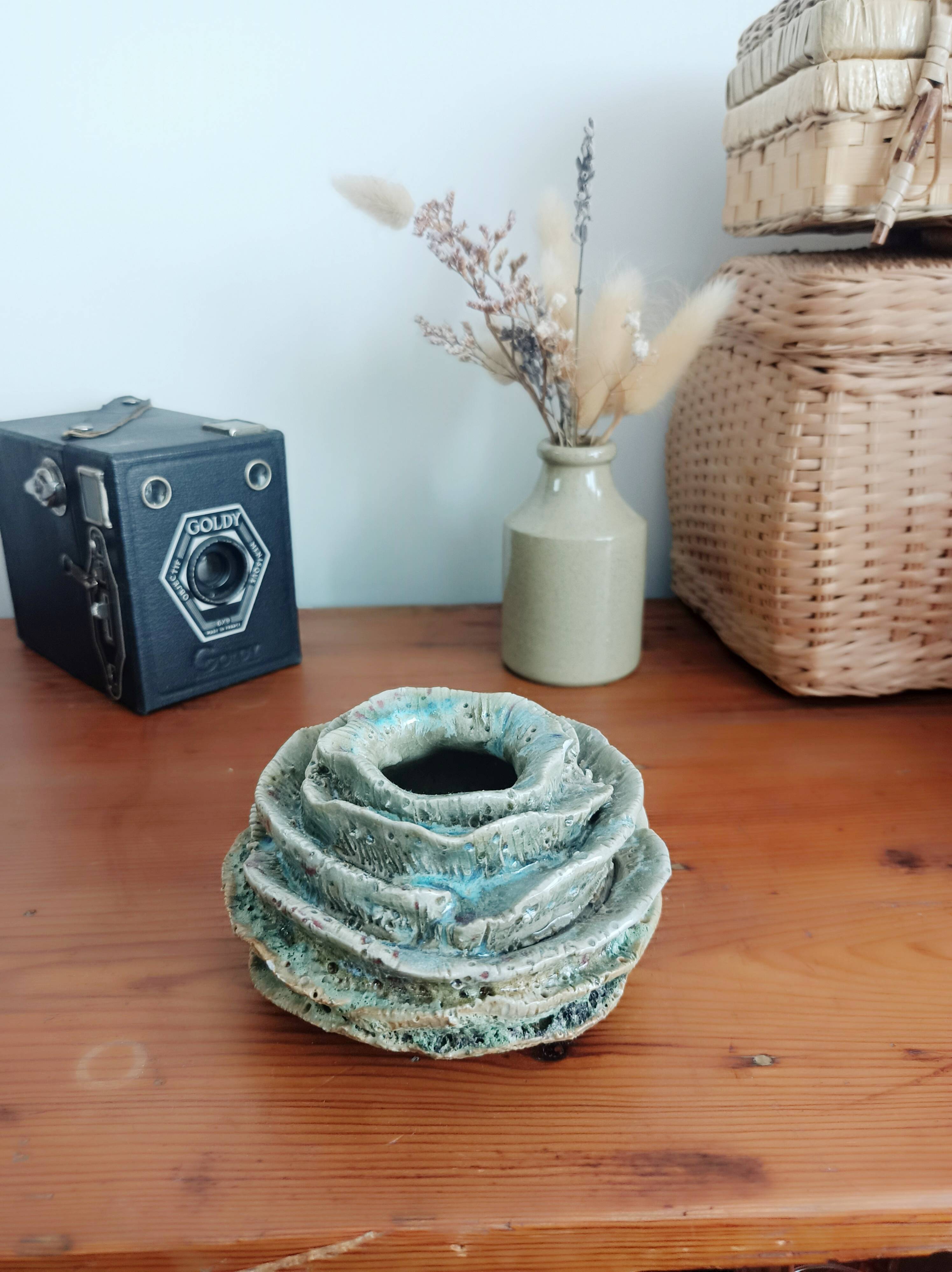 Small cabbage vase