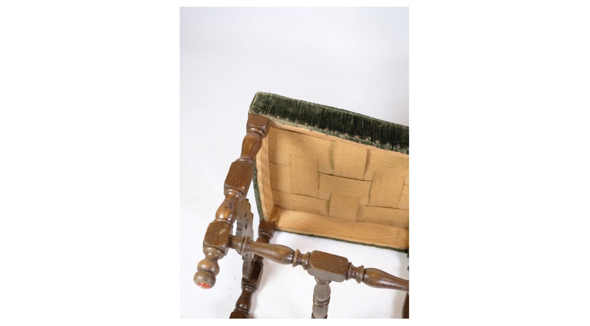 Oak chairs, Renaissance style