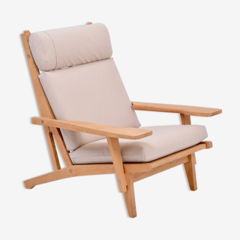 GE 375 armchair by Hans J. Wegner for Getama