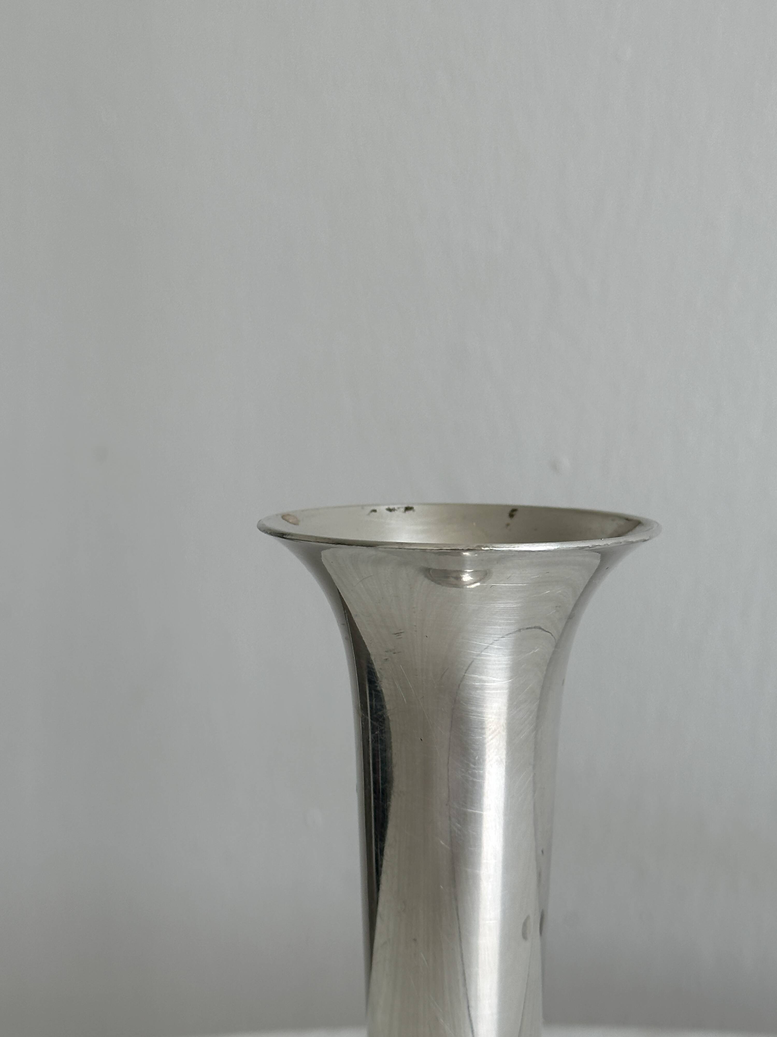 Soliflore vintage en métal