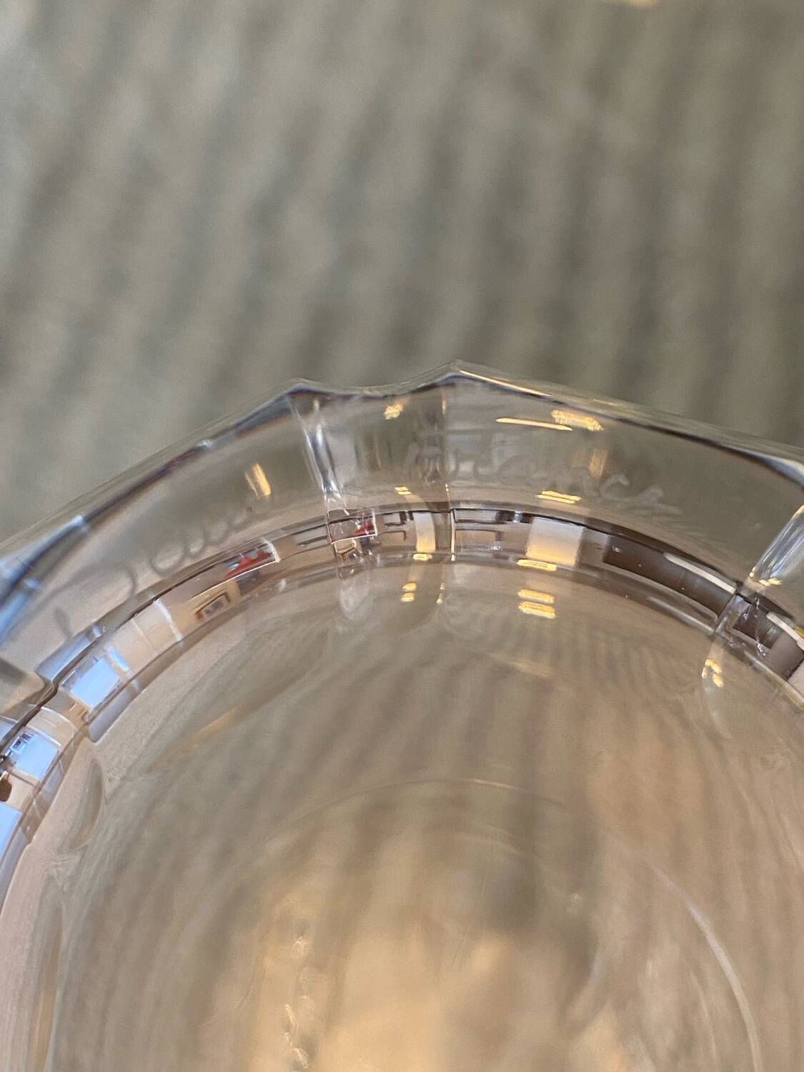 Daum France crystal glass in excellent condition