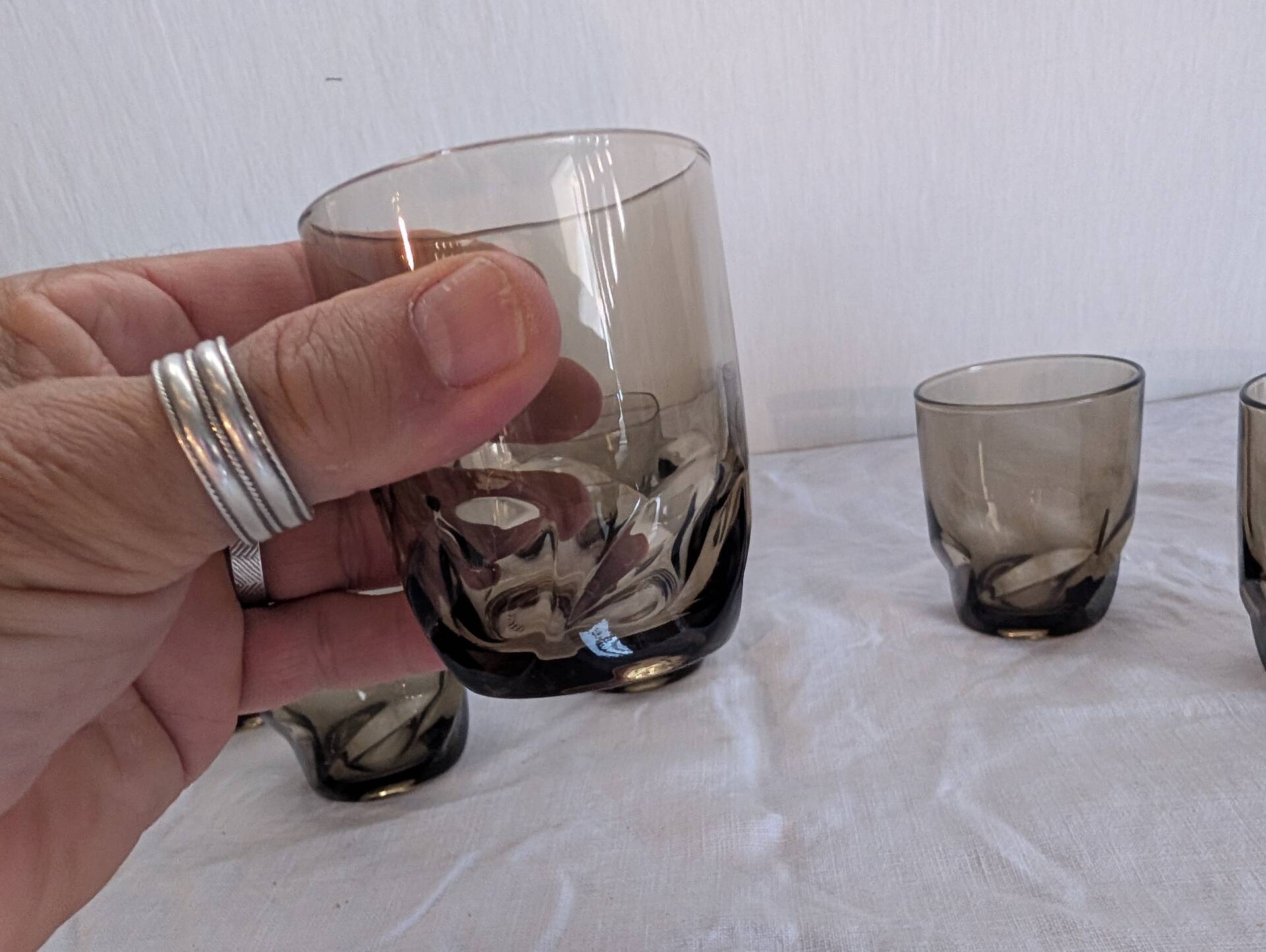 7 smoked glasses French design 1970s