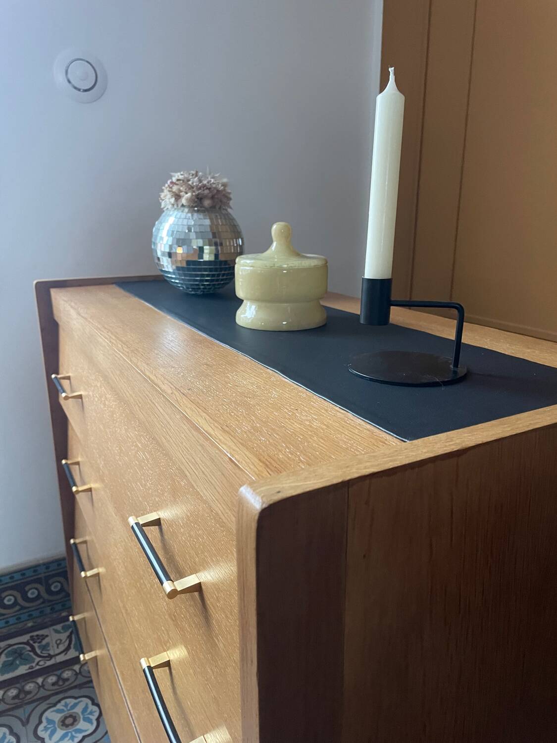 Vintage wooden chest of drawers