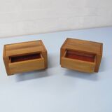 Paire de tables de chevets ou basses Regain orme verni