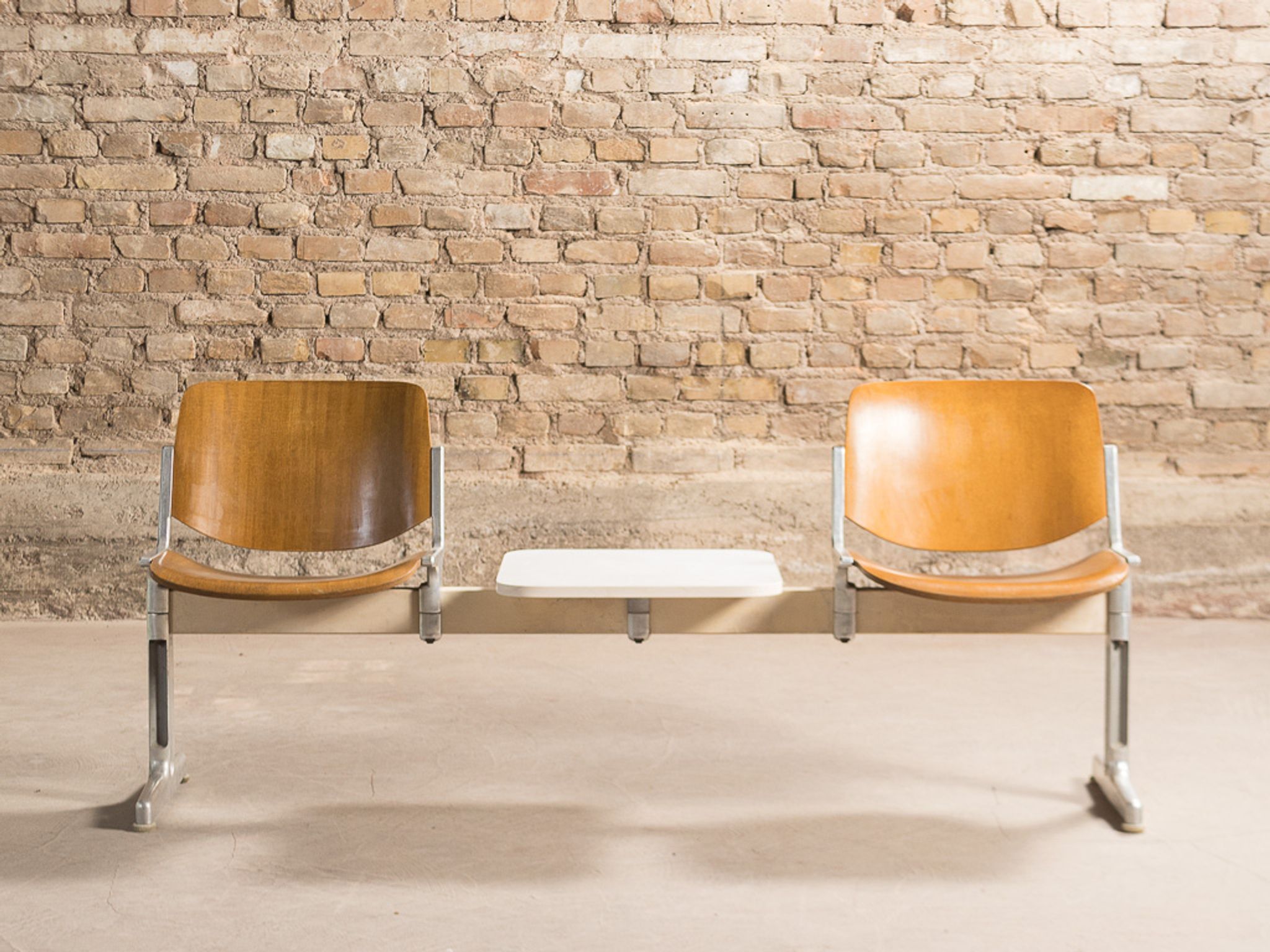 Waiting room bench, with 2 seats and a shelf, signed Castelli