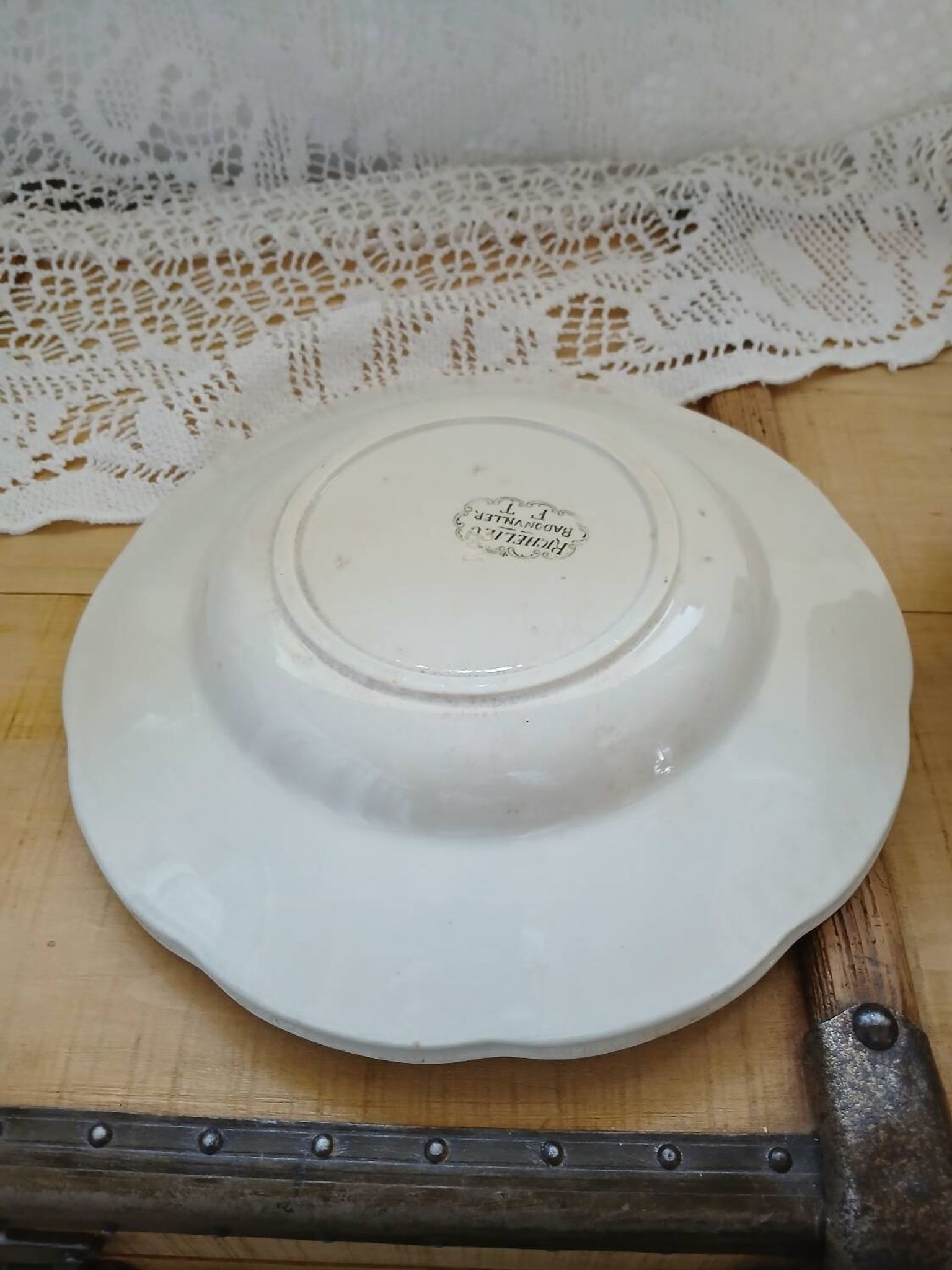 9 assiettes creuses Terre de fer Badonviller