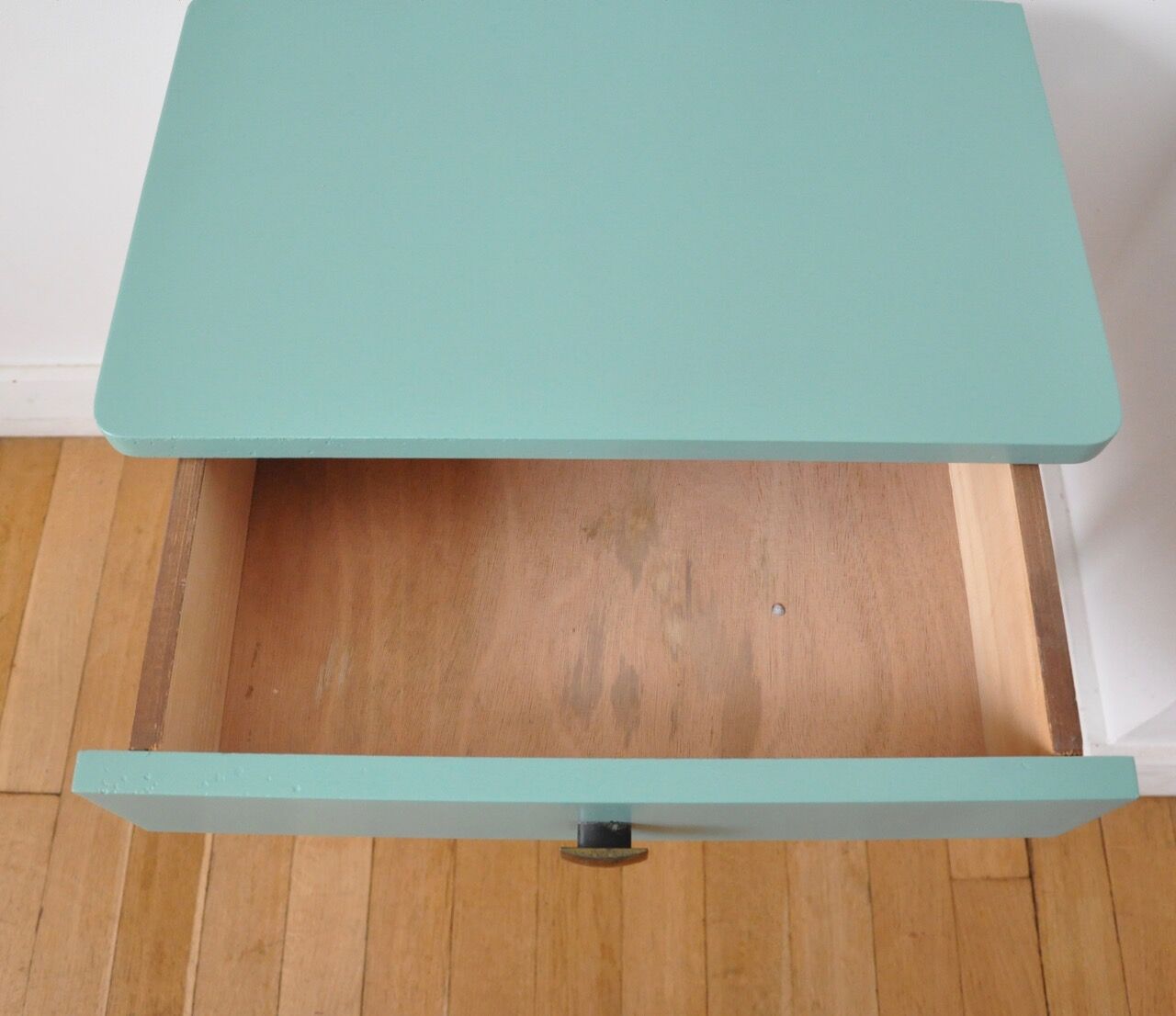 Bedside table