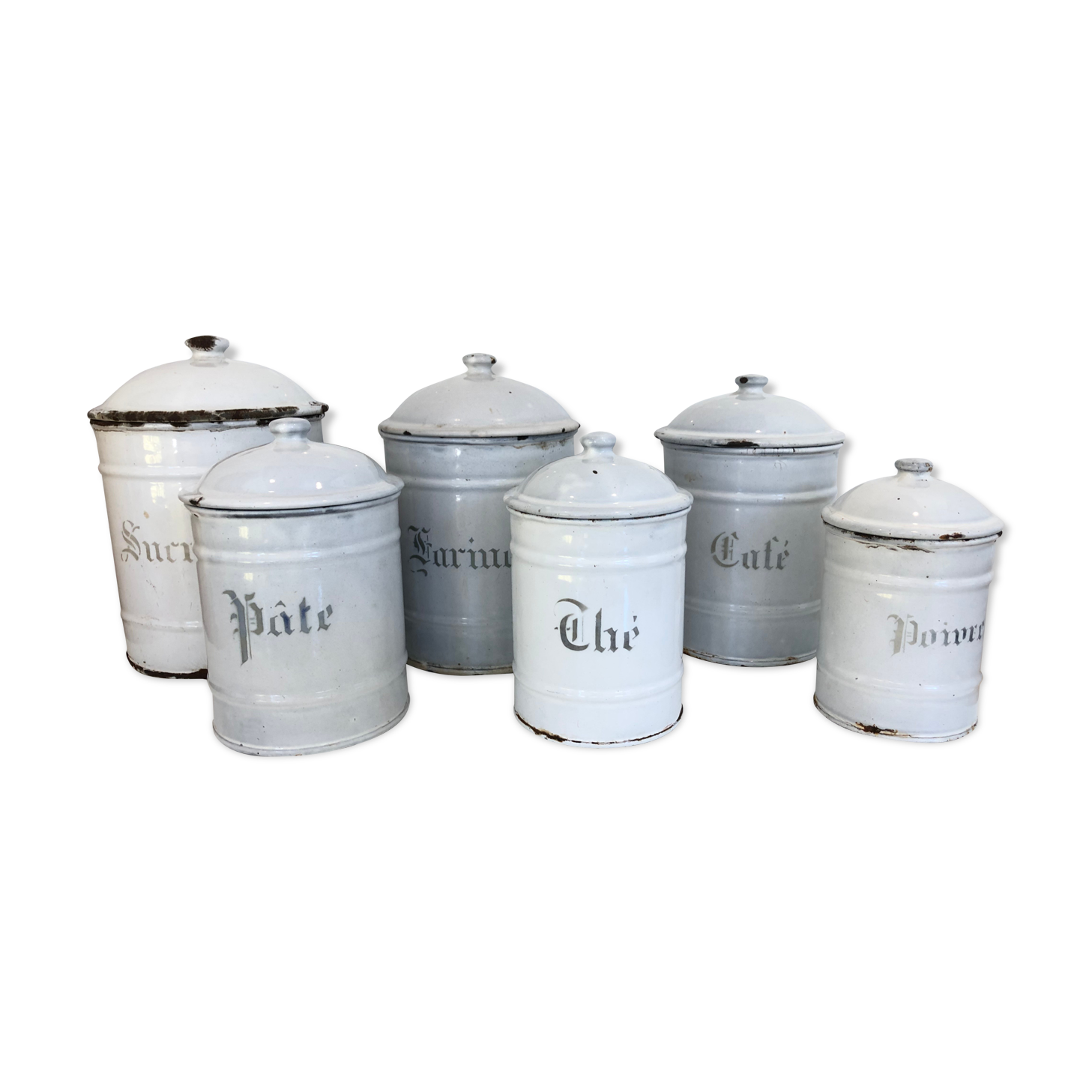 Enamelled iron kitchen pots