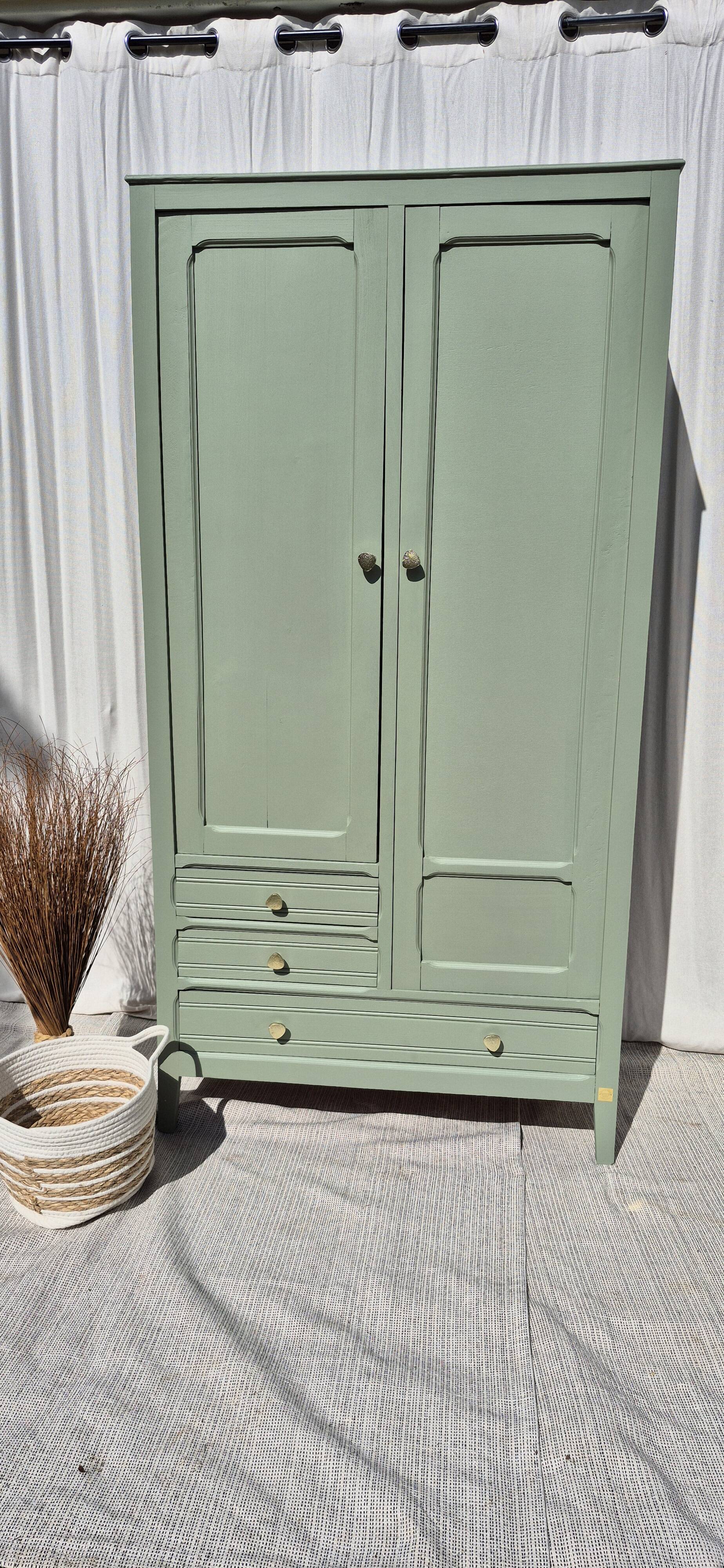 Armoire Parisienne d'hötel