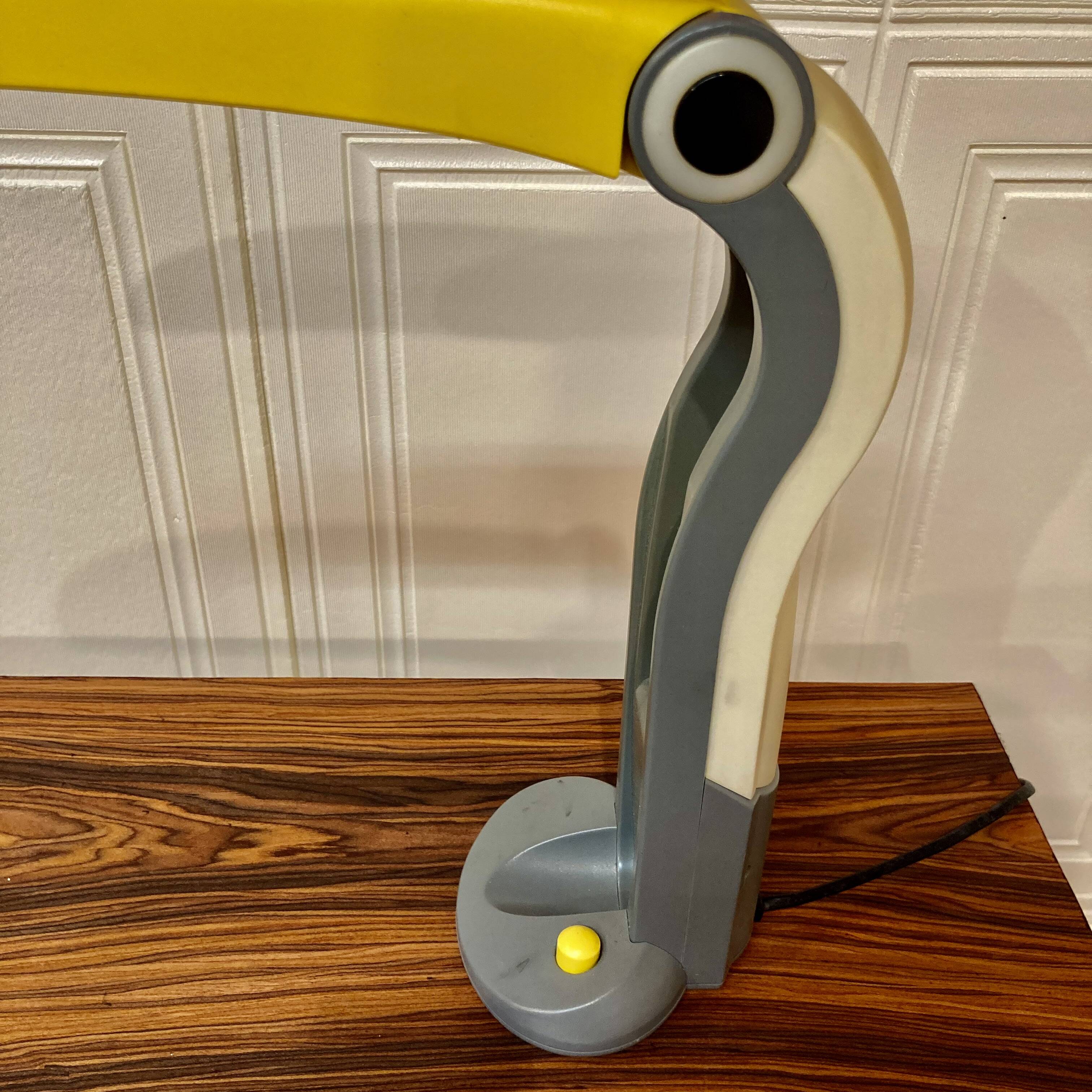 LARGE TOUCAN DESIGN LAMP 1980.