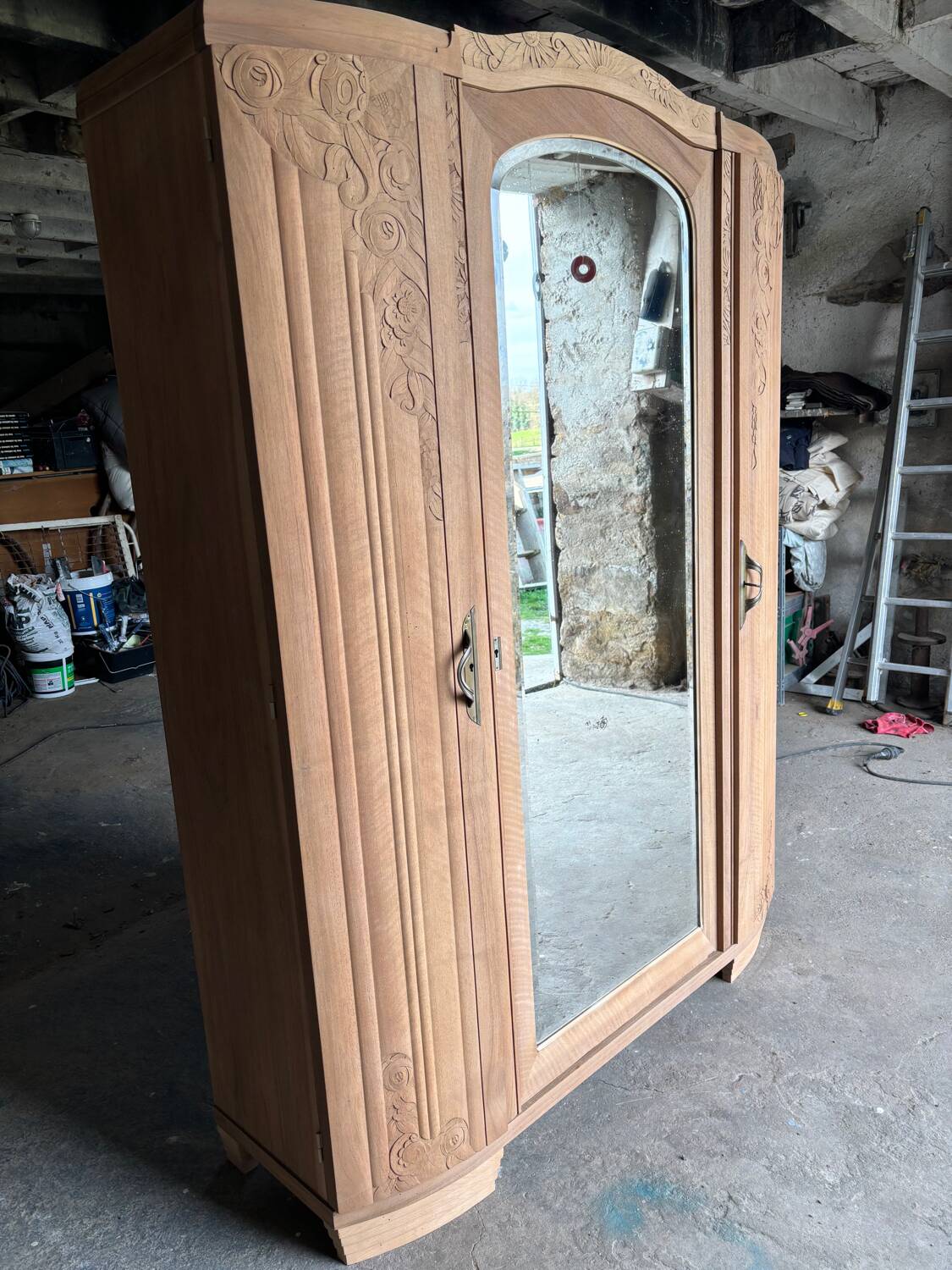 Armoire parisienne art déco bois naturel