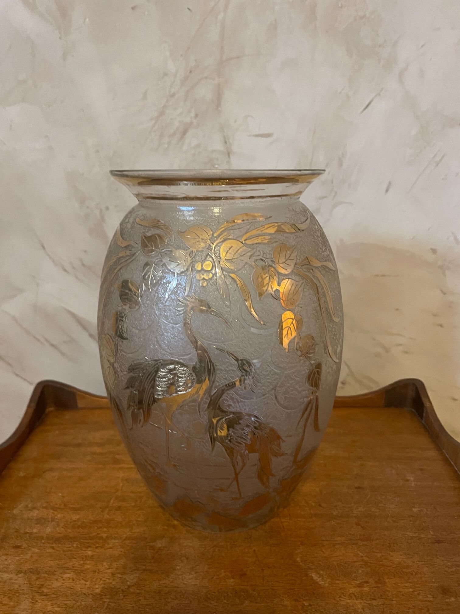 Vase decorated with birds