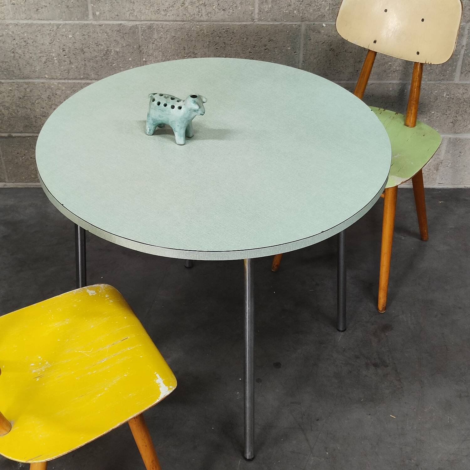 Round water green formica table 1960