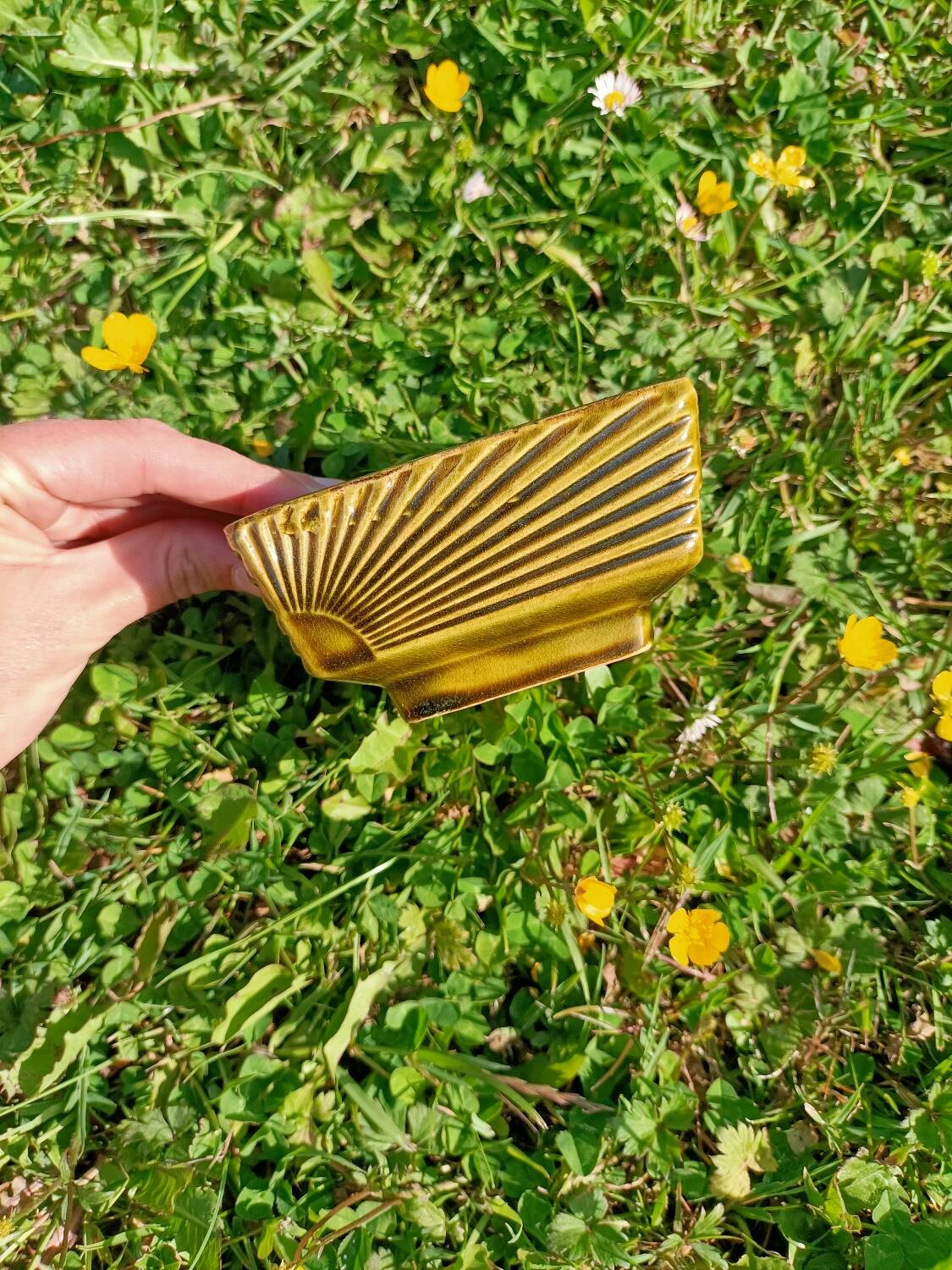 Retro ceramic flowerpot