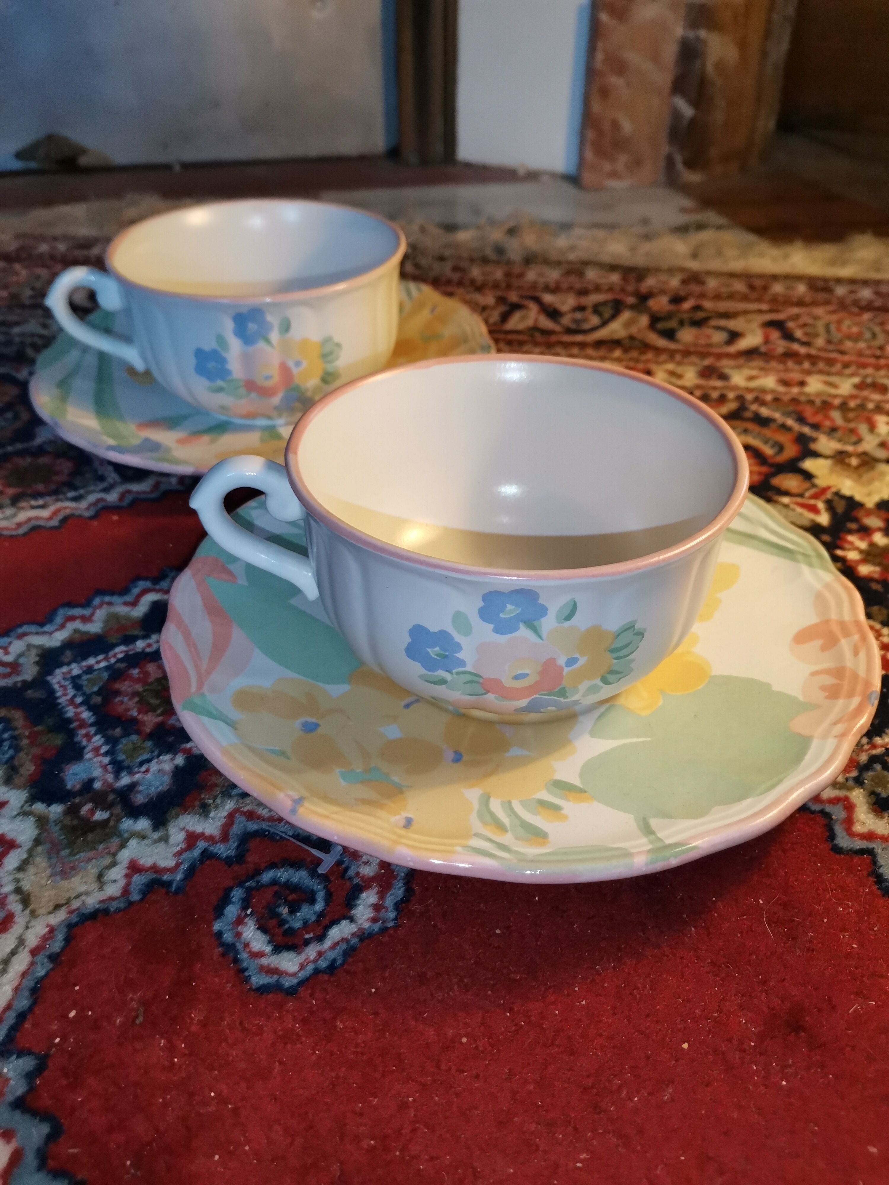 2 Salins les Bains breakfast cups