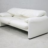 Maralunga sofa by Vico Magistretti, Cassina, white leather, Italy, circa 1970