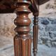 Antique drop-leaf table in French walnut – Oval table with folding extensions on both sides, late 19th century.