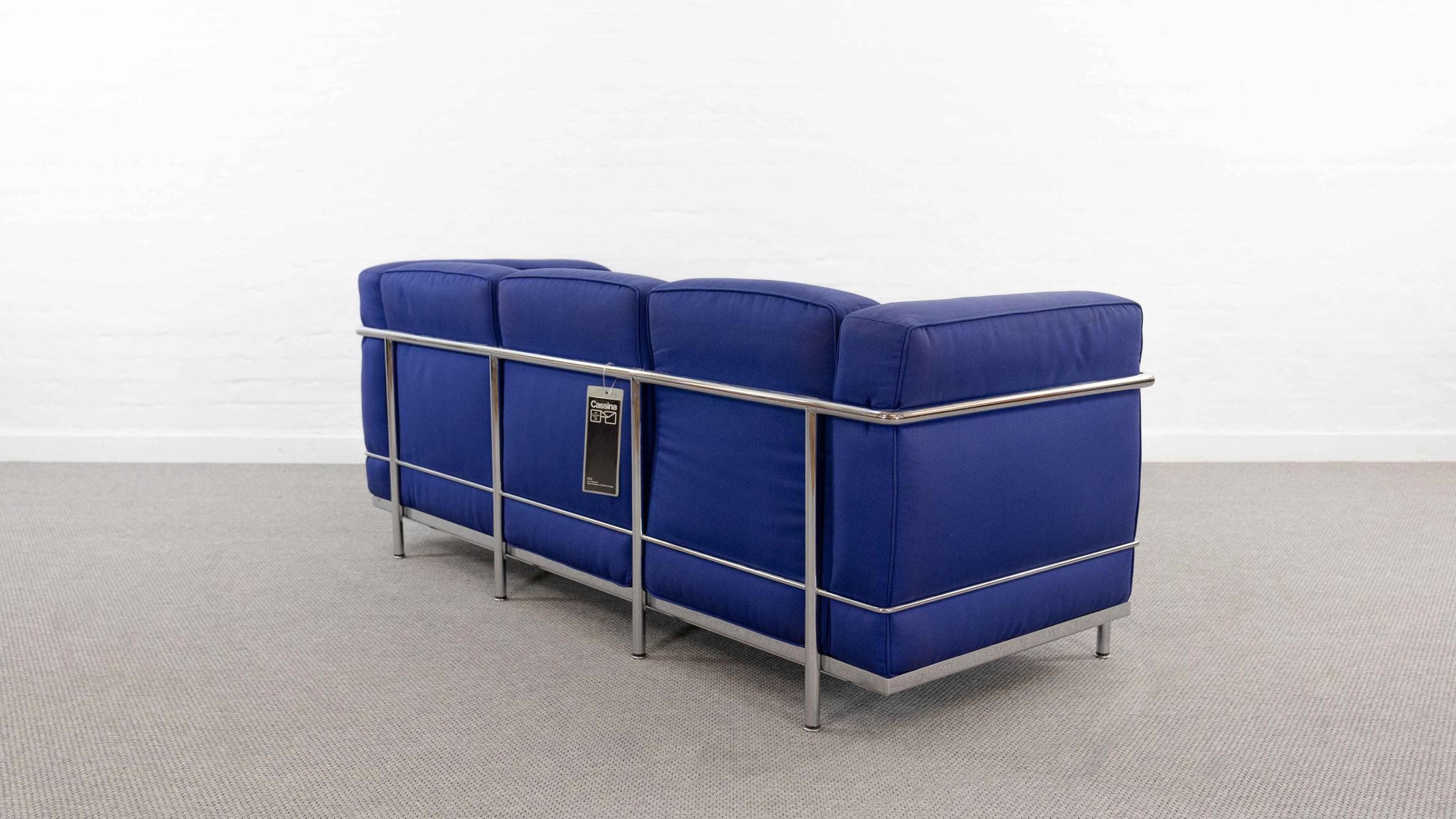 Cassina LC2 3seat Sofa by Charlotte Perriand, Le Corbusier and Pierre Jeanneret in blue fabrics
