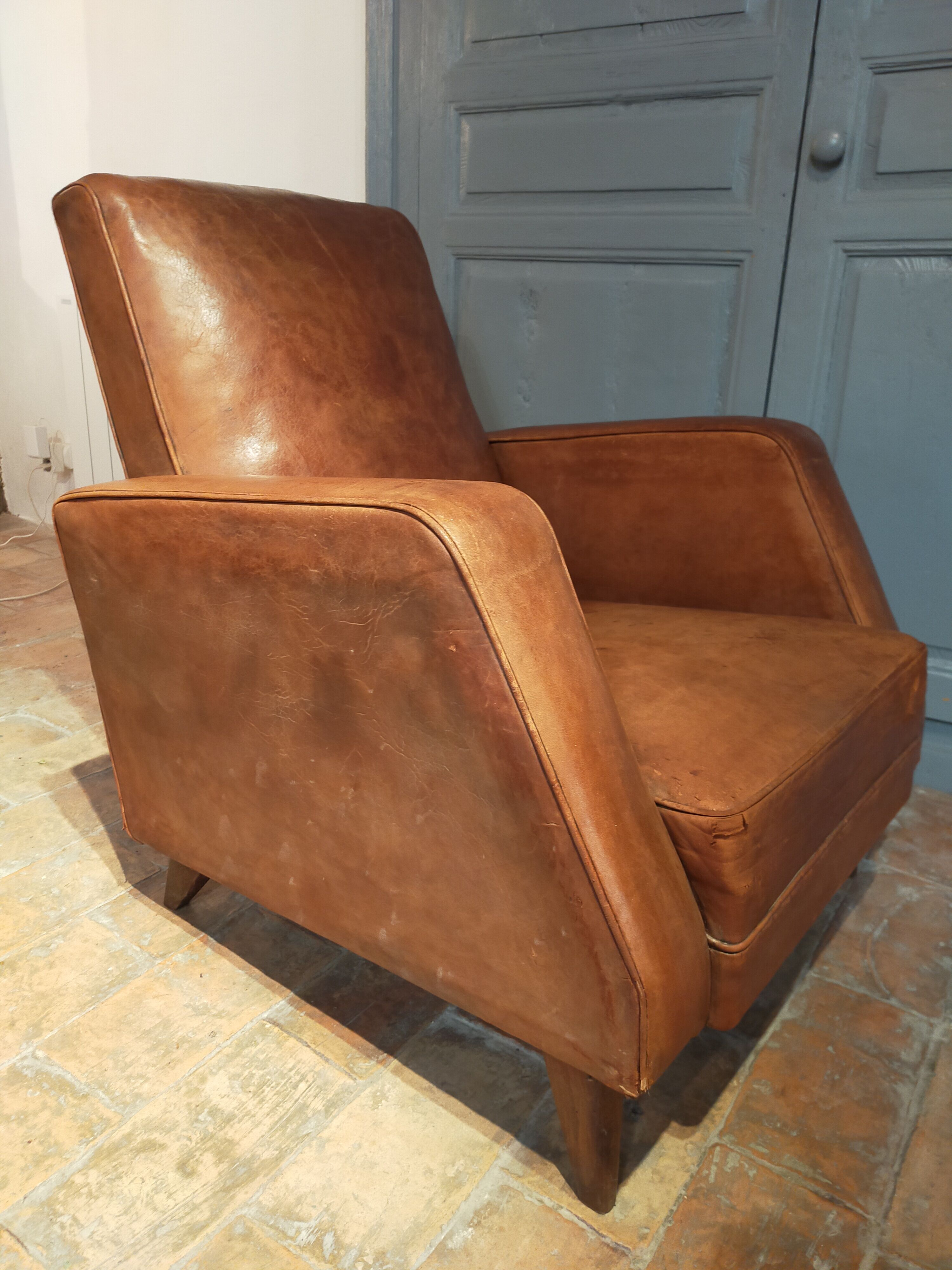 Paire de fauteuils cuir