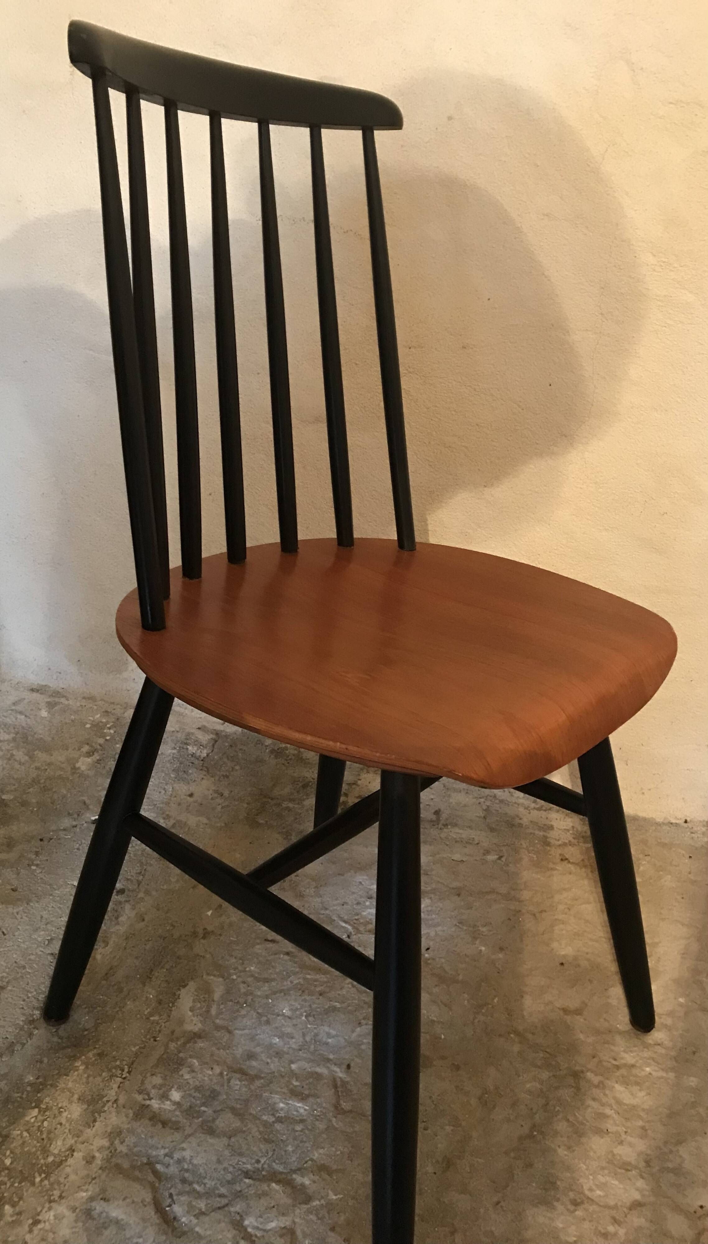 Set of 8 Scandinavian vintage Tapiovaara chairs