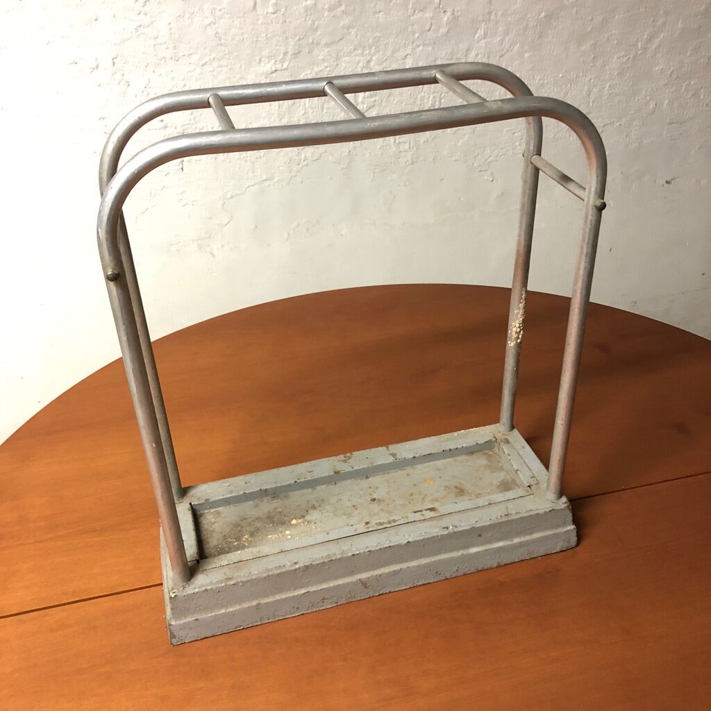 Umbrella holder