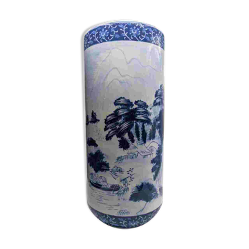 Porte-parapluies en porcelaine bleue et blanche, décor de paysage, années 1970-1990