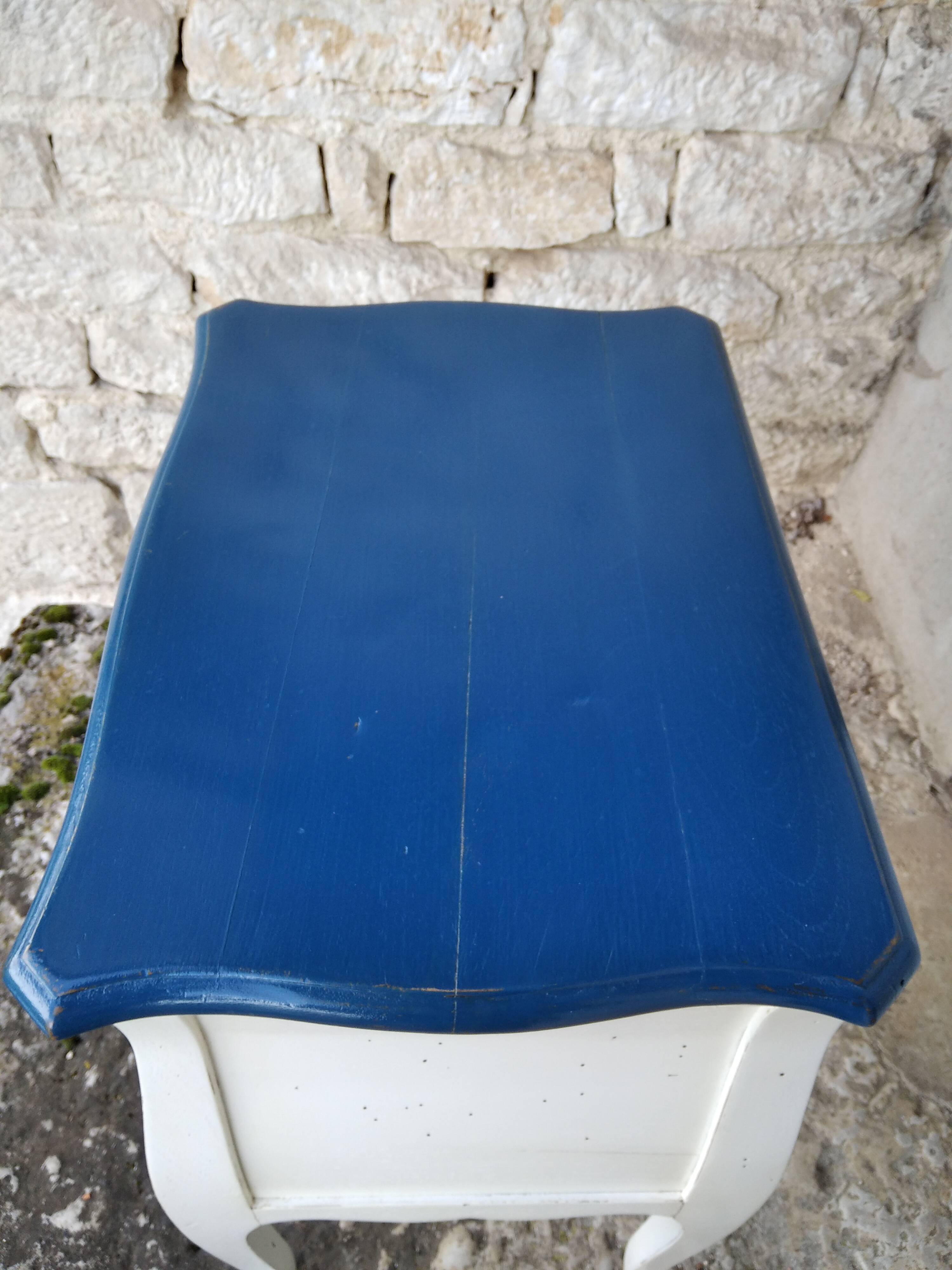 Louis XV three-drawer chest of drawers with white and blue patina