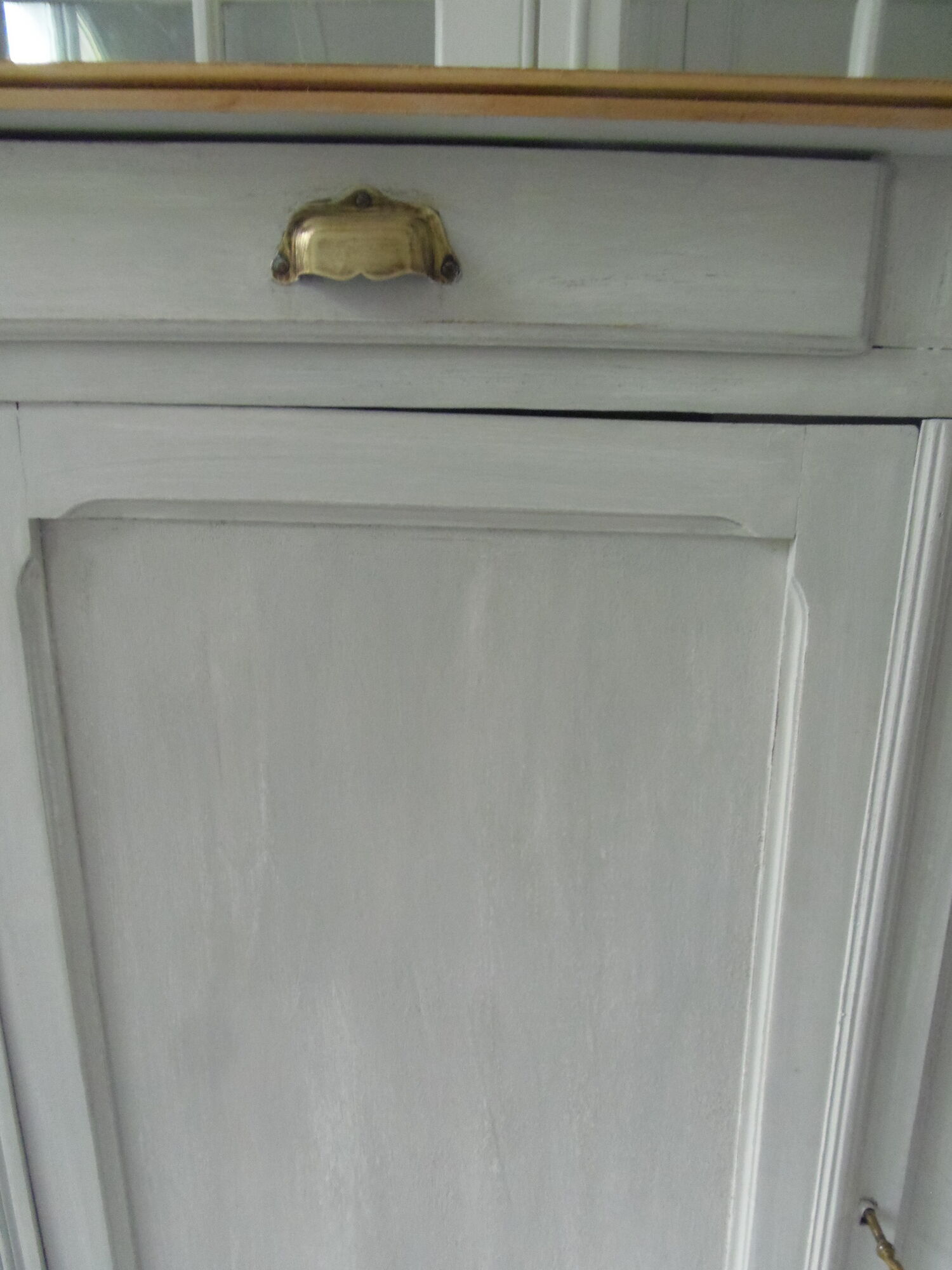 Parisian buffet patinated grey pearl powdery white, wood top waxed finish