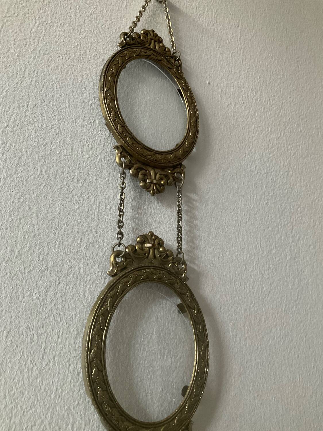 Louis XVI style wall-mounted photo frame