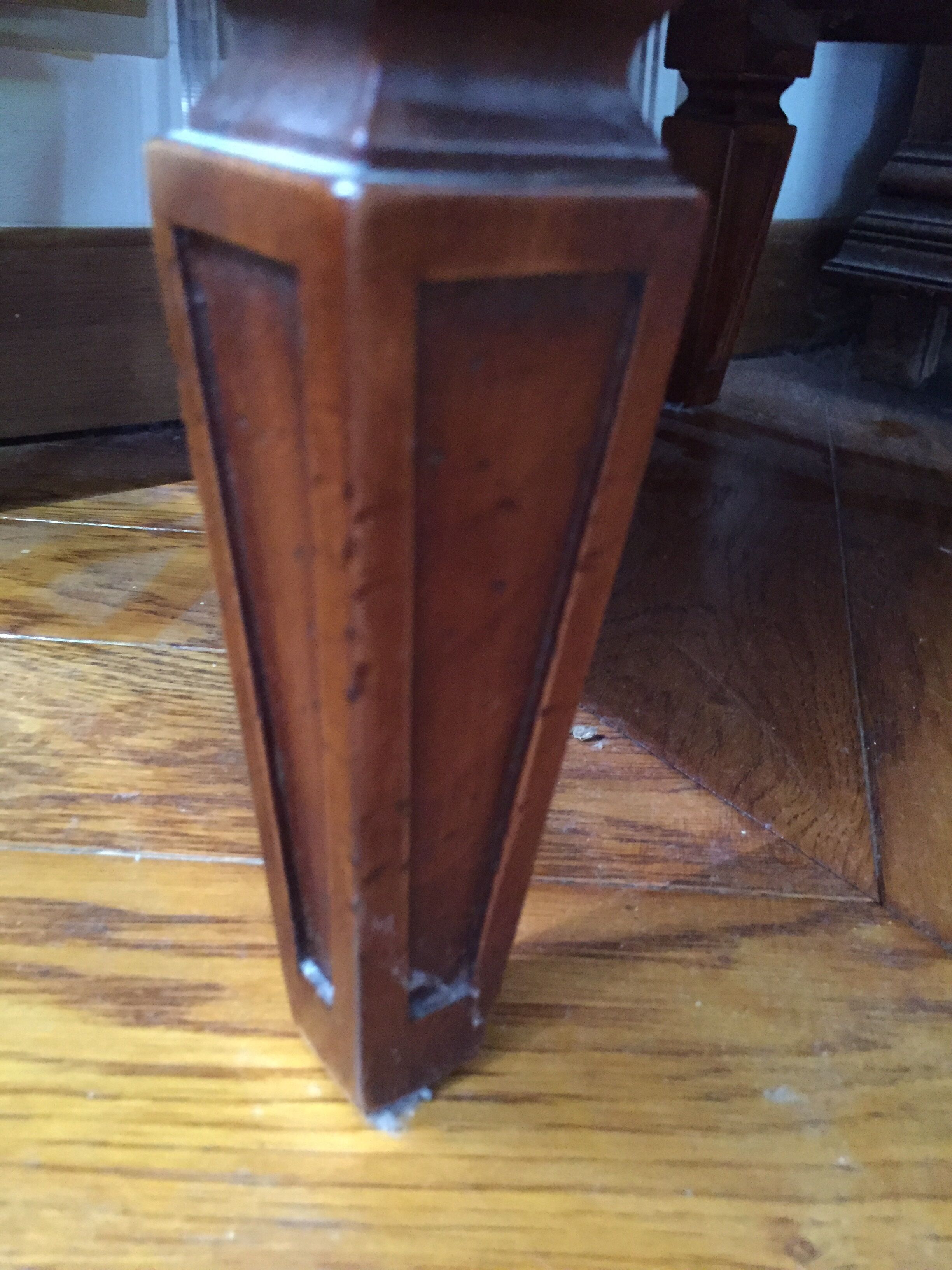 Louis XVI-style chiffonnier with six drawers