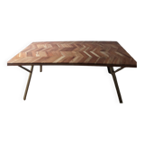 Sale of solid wood table