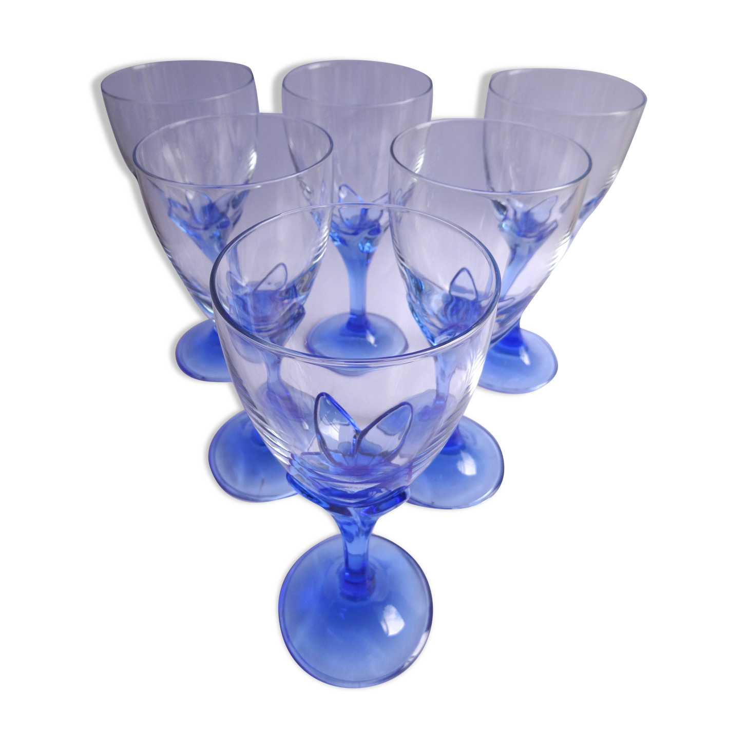 Blue tulip water glasses