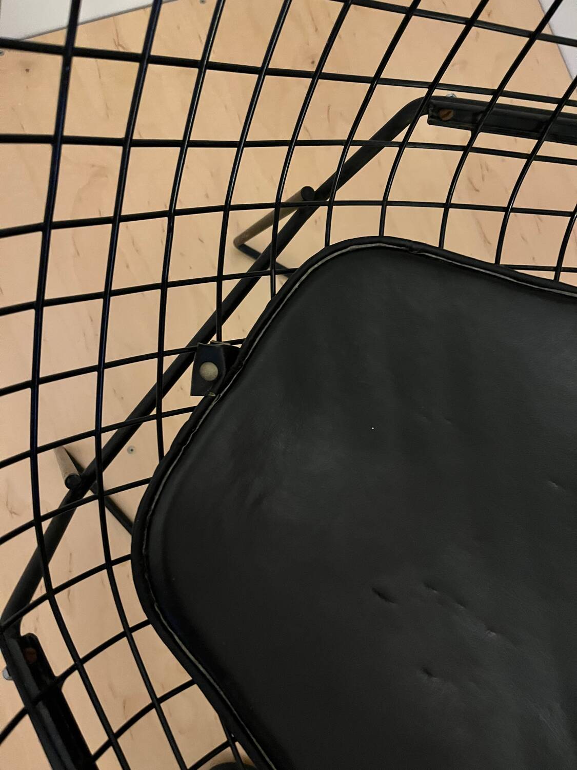 Knoll Bertoia Diamond Armchair