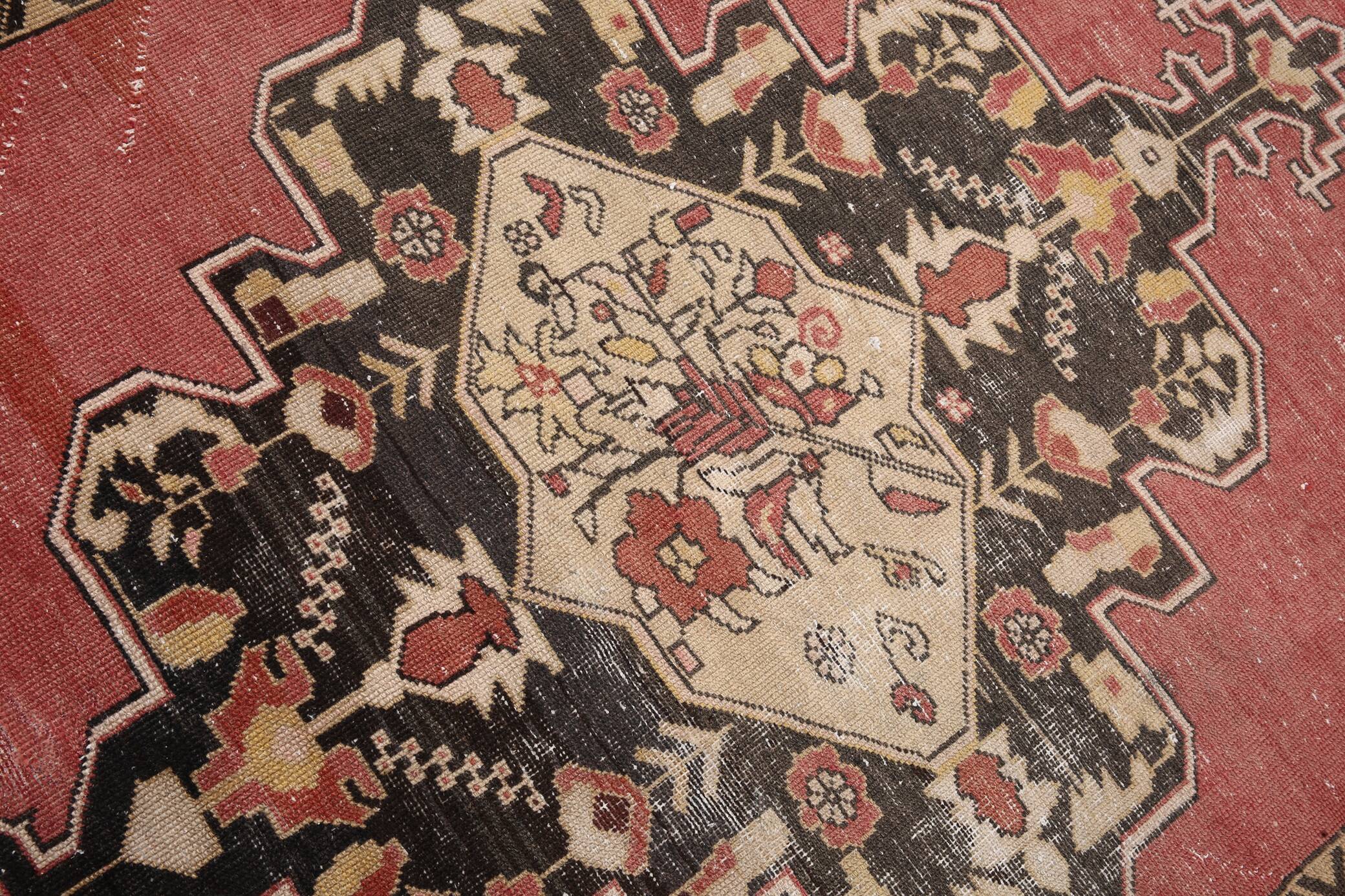 Tapis oriental vintage anatolien rouge bordeaux et noir, laine fait main