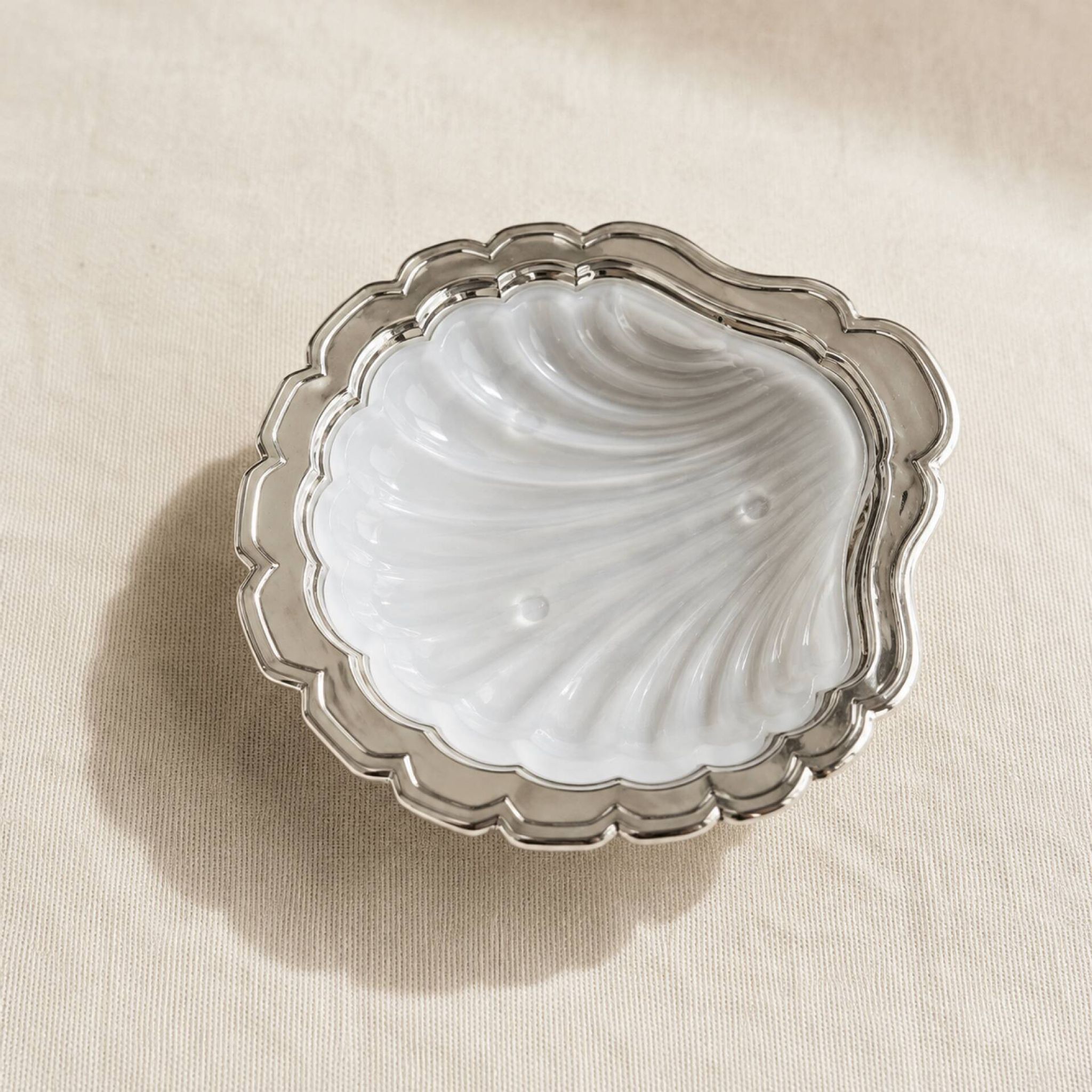 Vintage shell butter dish Made in France – moulded glass