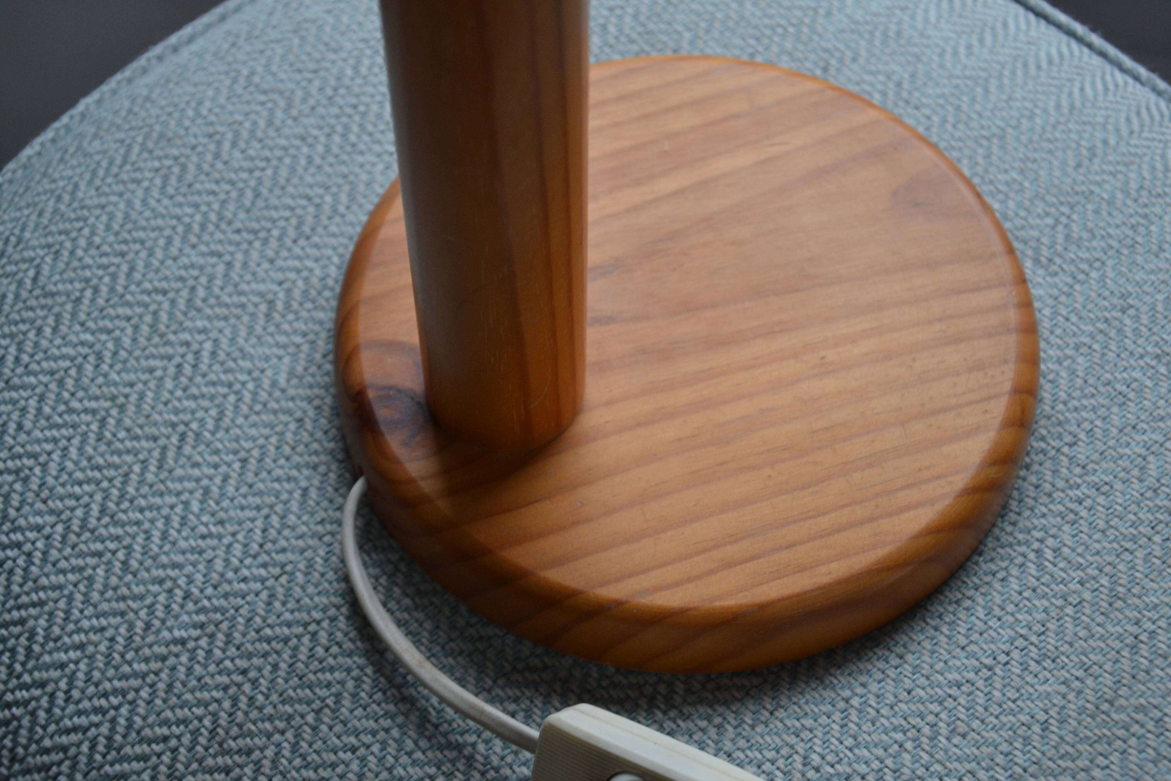 Vintage pine articulated lamp