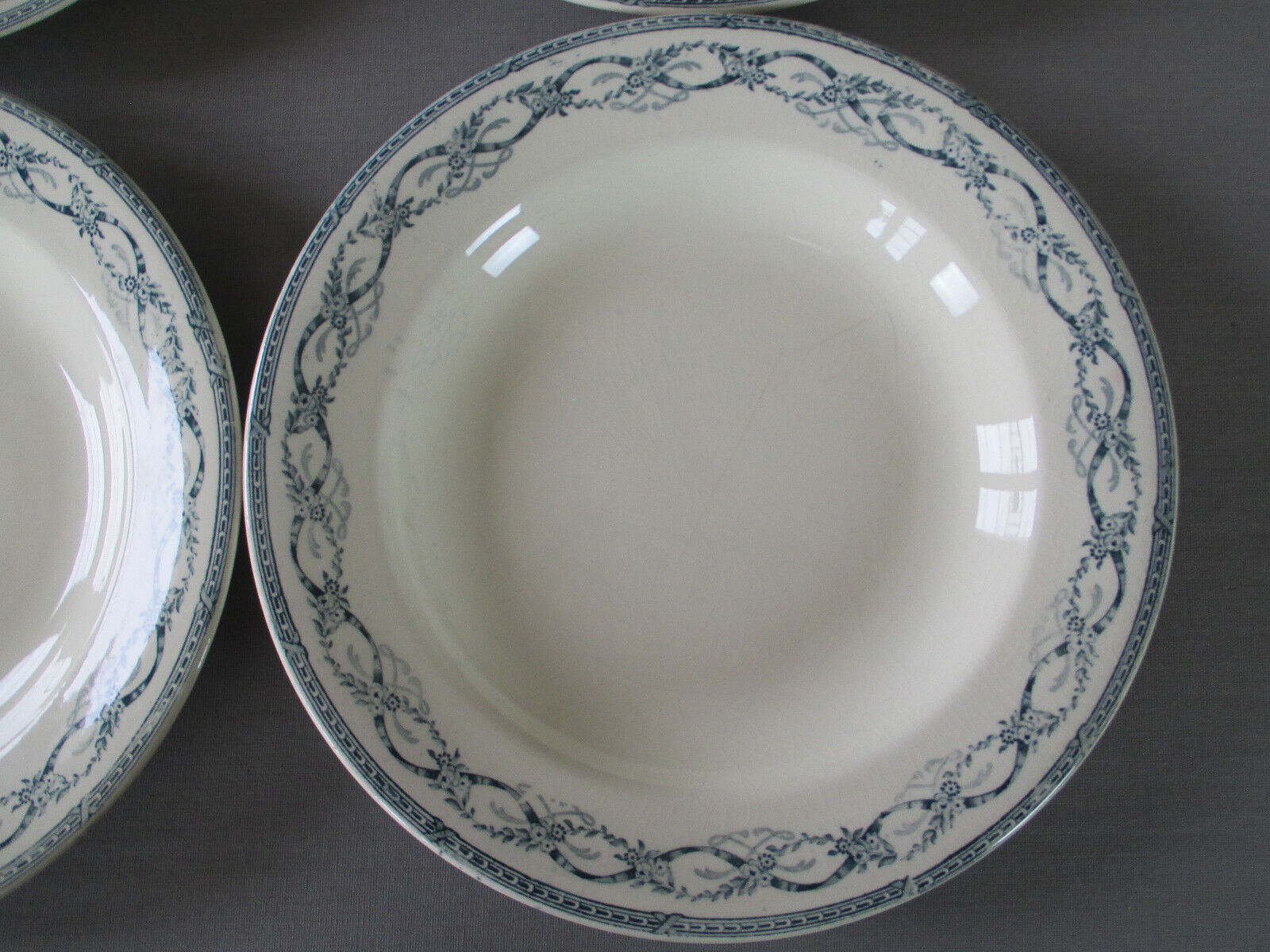 9 hollow plates Salins Récamier terre de fer