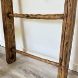 Old wooden ladder / rack