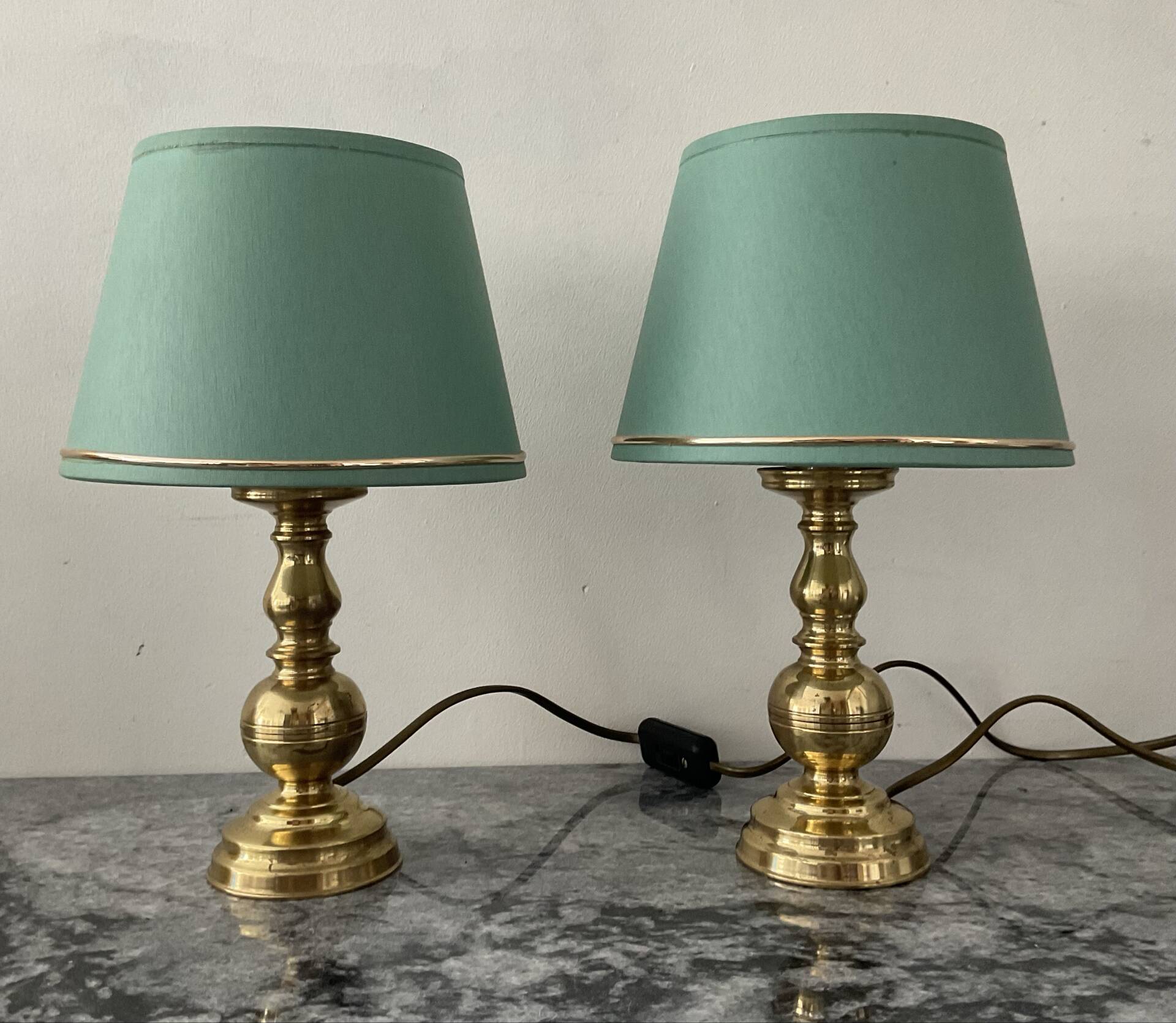 Pair of vintage brass lamps from the 70s.