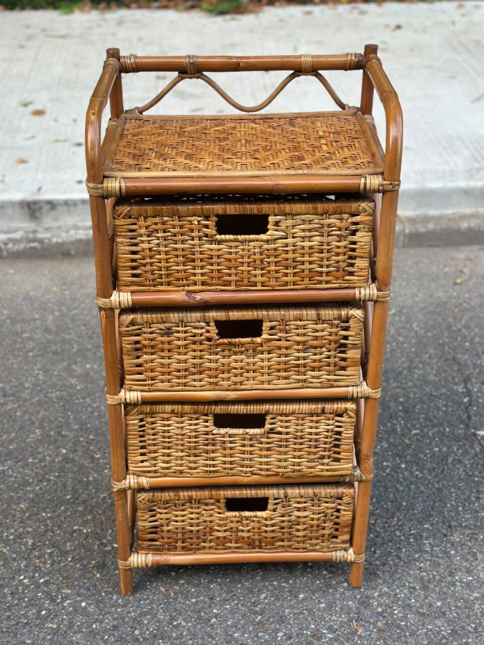 Vintage 1970s rattan and wicker chest of drawers with 4 drawers.
