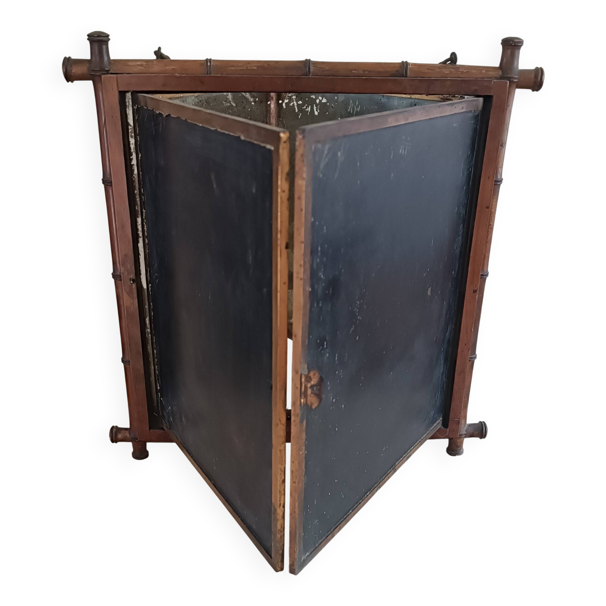 Barber's triptych mirror