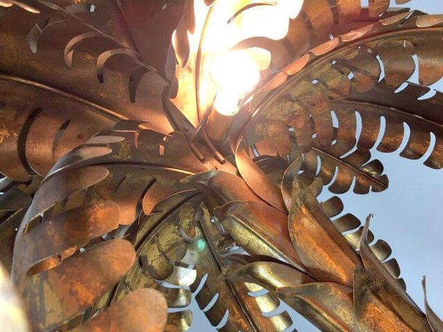 Floor lamp in the shape of a golden metal palm tree of 181 cm