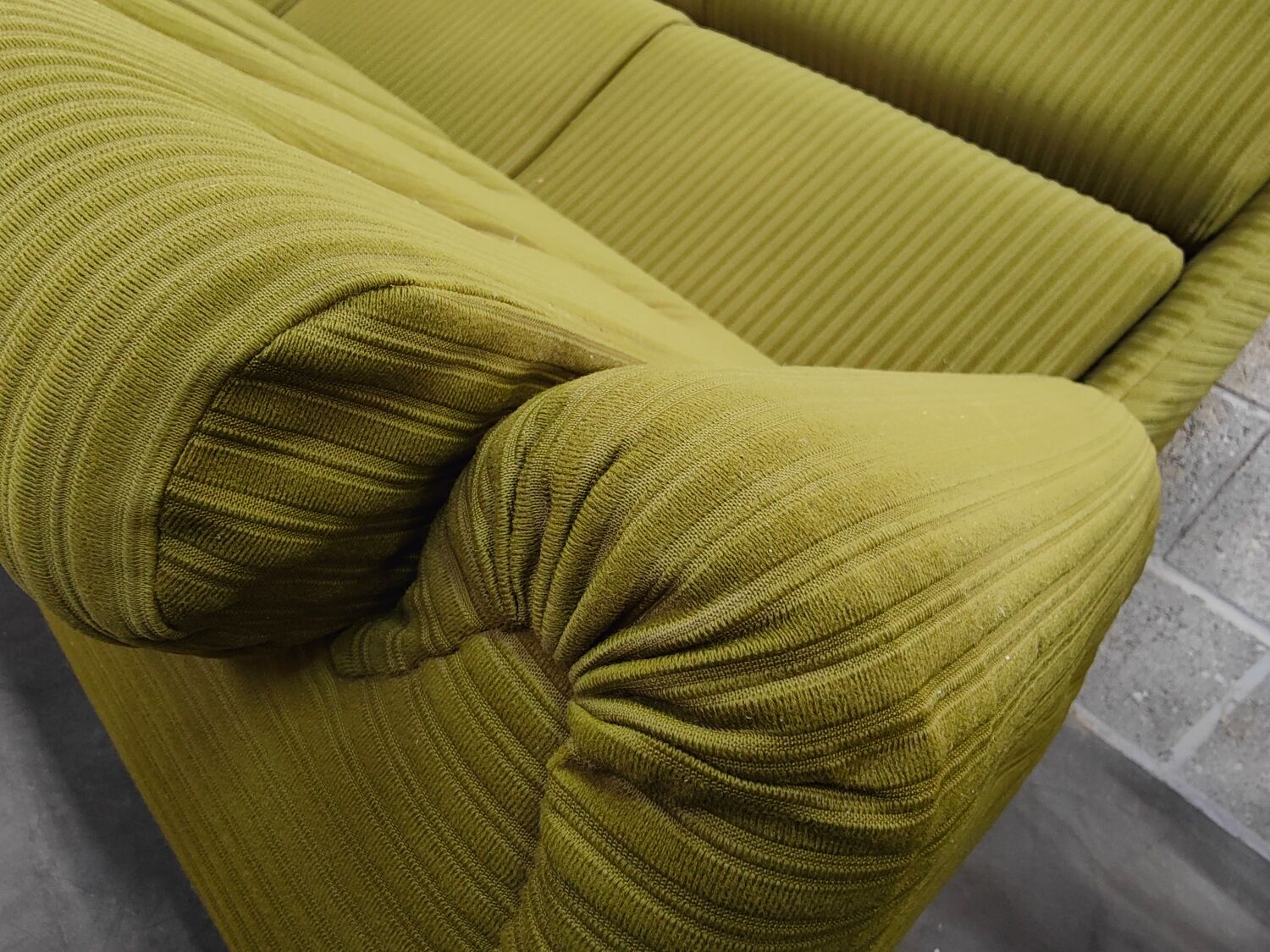 Complete living room Space Age Atlantis olive green 1970