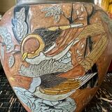 Vase en laiton émaillé