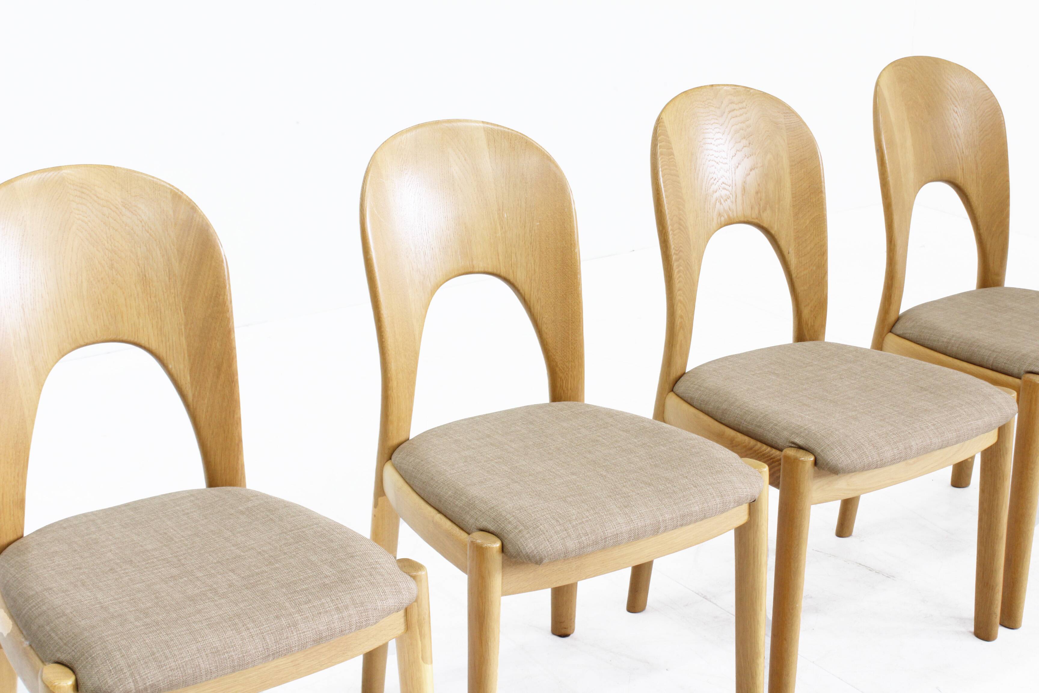 Chaises de salle à manger vintage danoises par Niels Koefoed en chêne massif, 1960s, Set de 4